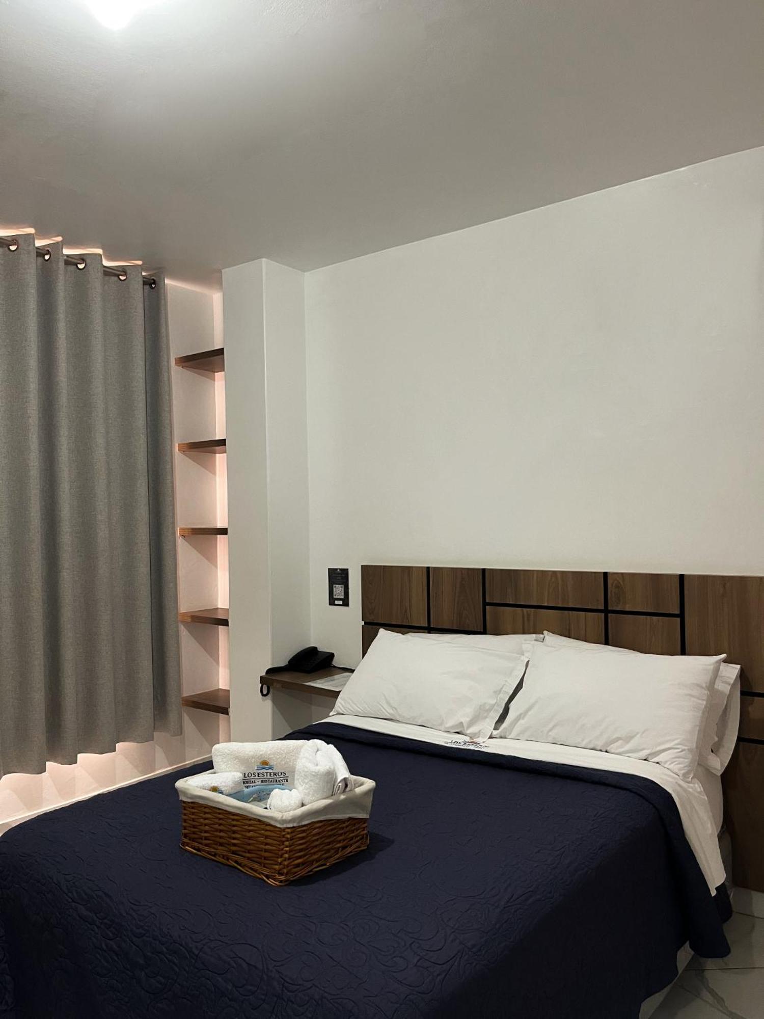 Los Esteros Hostal ฮวนชาโก ภายนอก รูปภาพ