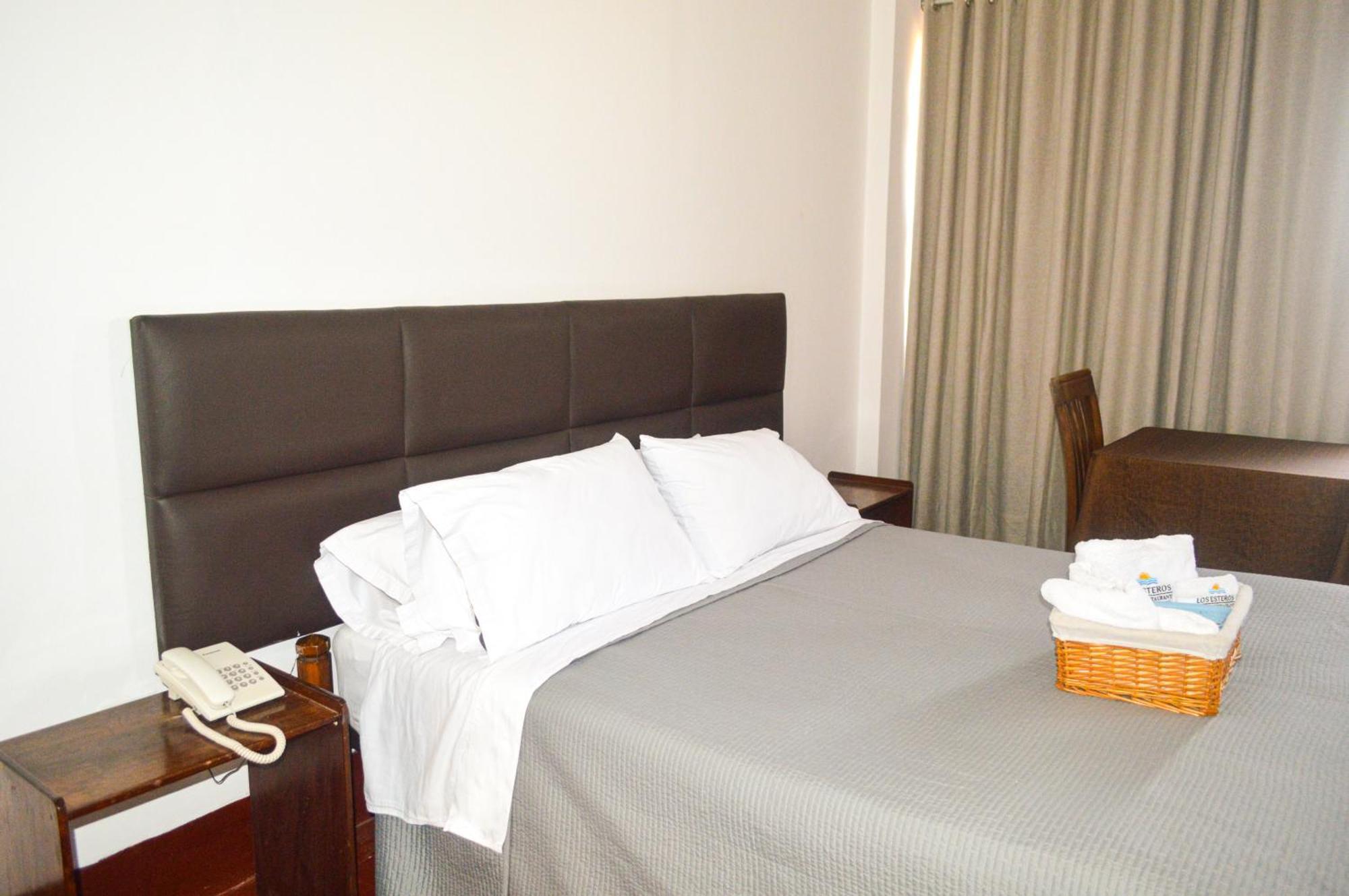 Los Esteros Hostal ฮวนชาโก ภายนอก รูปภาพ